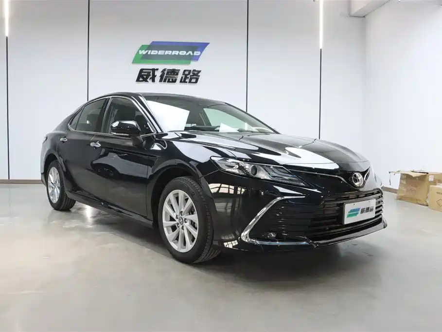 Toyota Toyota Camry 2021 2.0G Luxury Edition 2022 - thumbnail 3