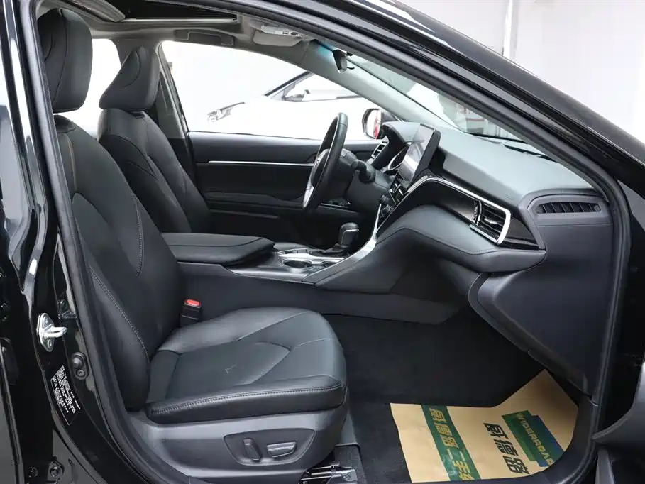 Toyota Toyota Camry 2021 2.0G Luxury Edition 2022 - thumbnail 19