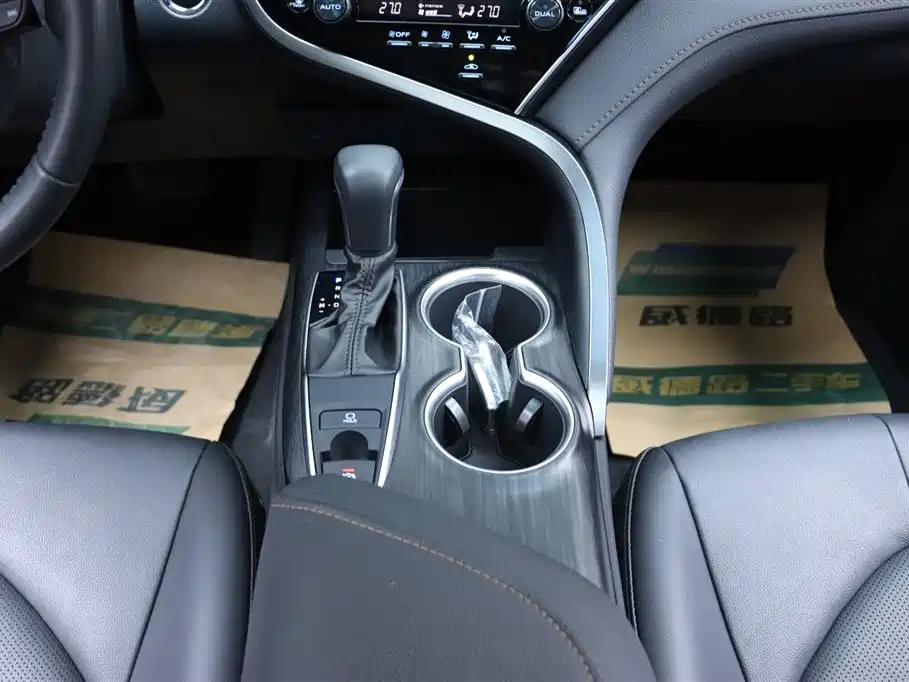 Toyota Toyota Camry 2021 2.0G Luxury Edition 2022 - thumbnail 28