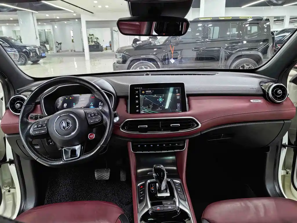 MG MG HS 2018 30T Automatic AWD Trophy Hormone Supercharged Edition国V  Wait, let me correct that - "Hormone Supercharged Edition" doesn't seem like an official MG model name. The accurate translation would be:  MG HS 2018 30T Automatic AWD Trophy Edition国V 2020 - thumbnail 6