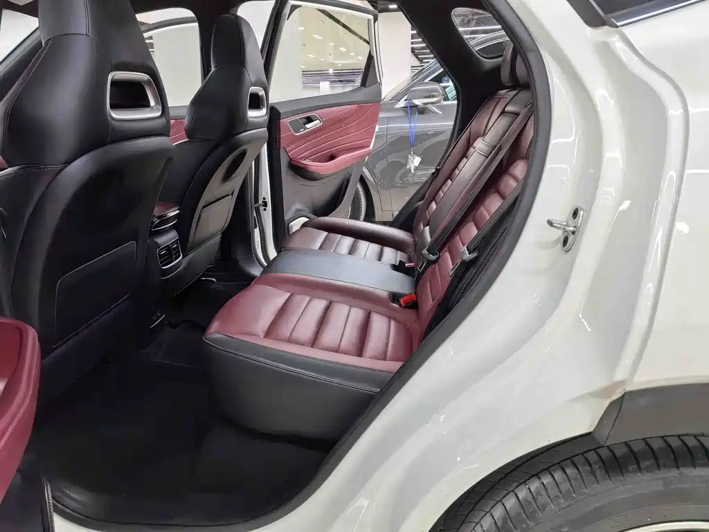MG MG HS 2018 30T Automatic AWD Trophy Hormone Supercharged Edition国V  Wait, let me correct that - "Hormone Supercharged Edition" doesn't seem like an official MG model name. The accurate translation would be:  MG HS 2018 30T Automatic AWD Trophy Edition国V 2020 - thumbnail 7