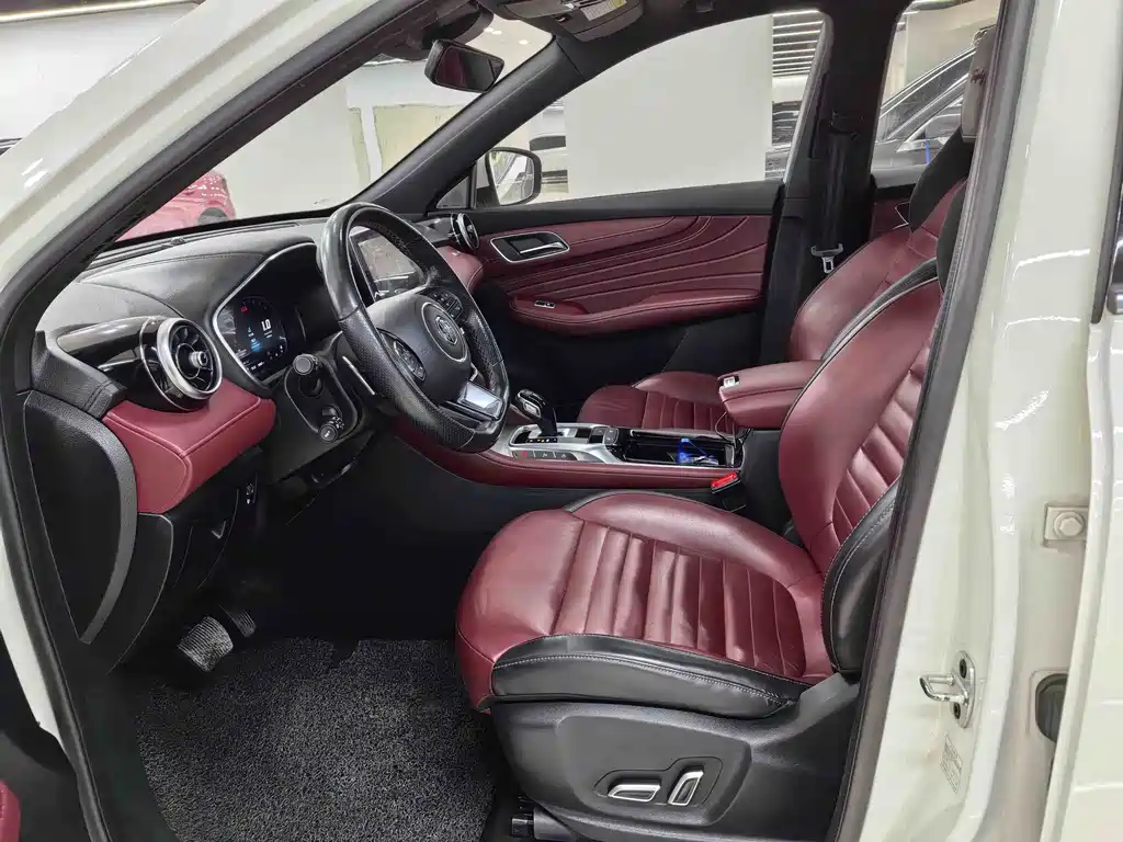MG MG HS 2018 30T Automatic AWD Trophy Hormone Supercharged Edition国V  Wait, let me correct that - "Hormone Supercharged Edition" doesn't seem like an official MG model name. The accurate translation would be:  MG HS 2018 30T Automatic AWD Trophy Edition国V 2020 - thumbnail 8