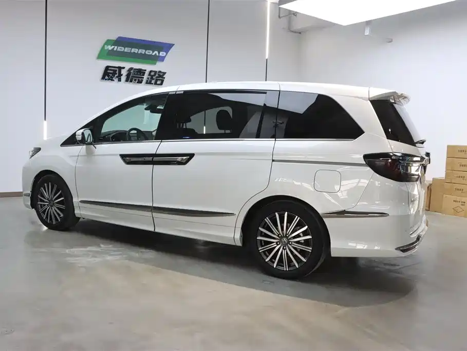Honda Elysion 2022 2.0L e:HEV Luxury Exclusive Edition 2023 - thumbnail 6