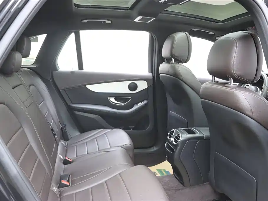Mercedes-Benz Mercedes-Benz GLC 2021 GLC 260 L 4MATIC Sport Edition 2021 - thumbnail 15