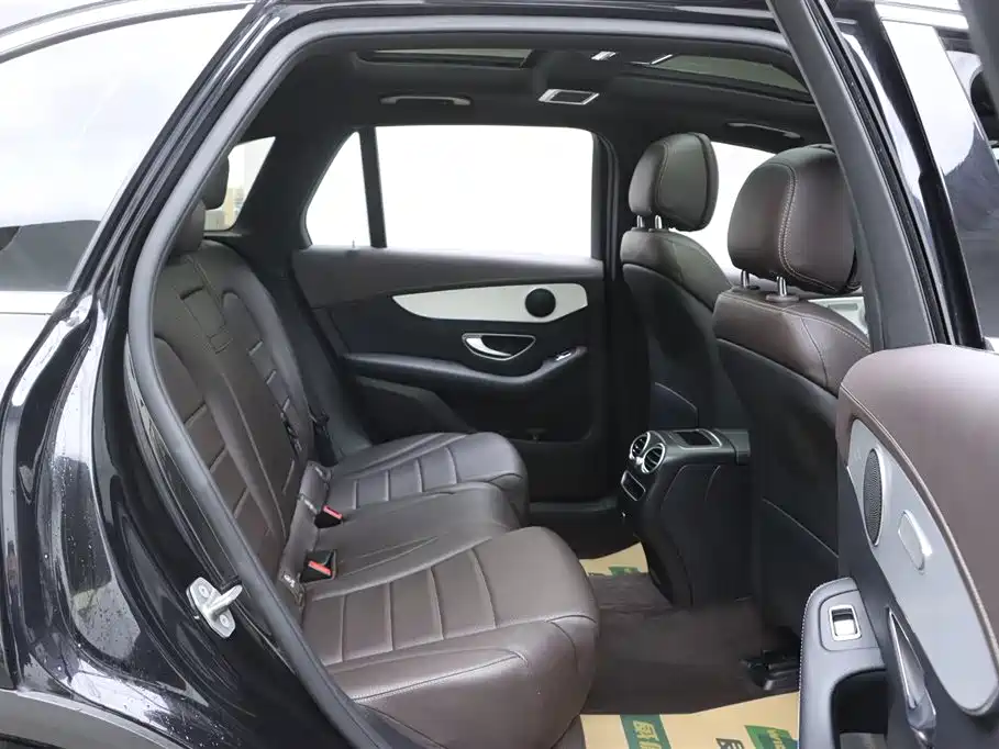 Mercedes-Benz Mercedes-Benz GLC 2021 GLC 260 L 4MATIC Sport Edition 2021 - thumbnail 16