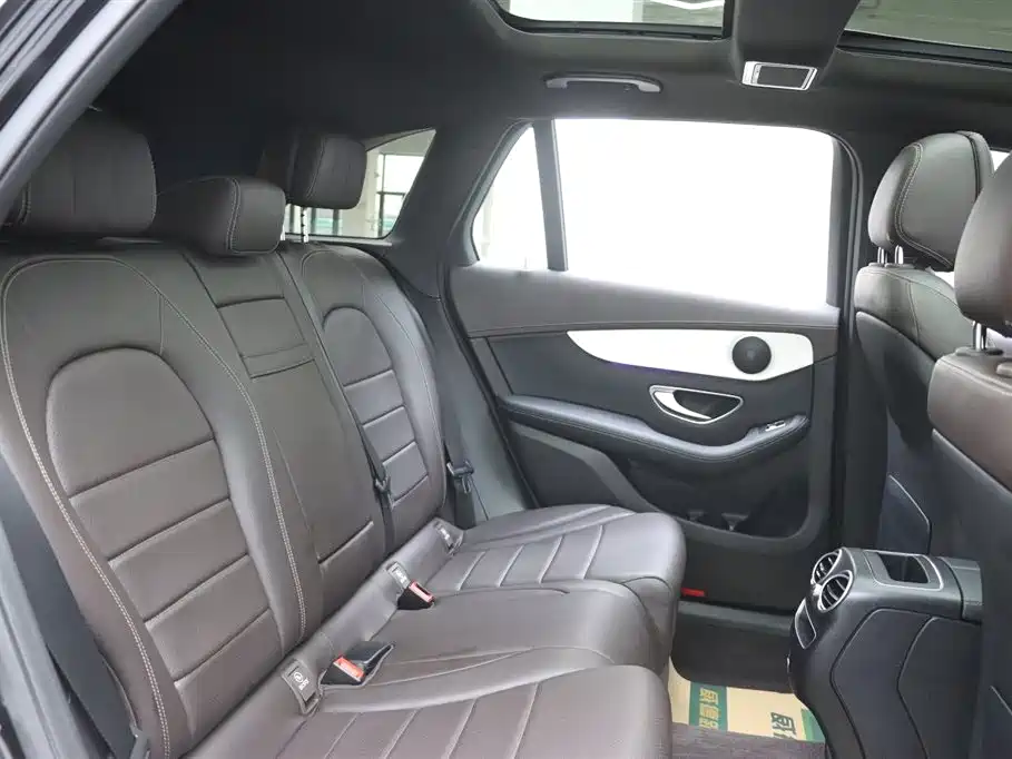 Mercedes-Benz Mercedes-Benz GLC 2021 GLC 260 L 4MATIC Sport Edition 2021 - thumbnail 17