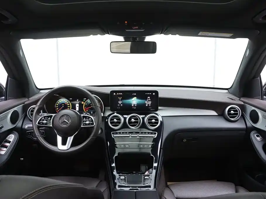 Mercedes-Benz Mercedes-Benz GLC 2021 GLC 260 L 4MATIC Sport Edition 2021 - thumbnail 21