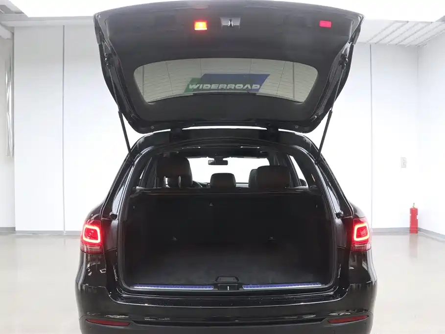 Mercedes-Benz Mercedes-Benz GLC 2021 GLC 260 L 4MATIC Sport Edition 2021 - thumbnail 29