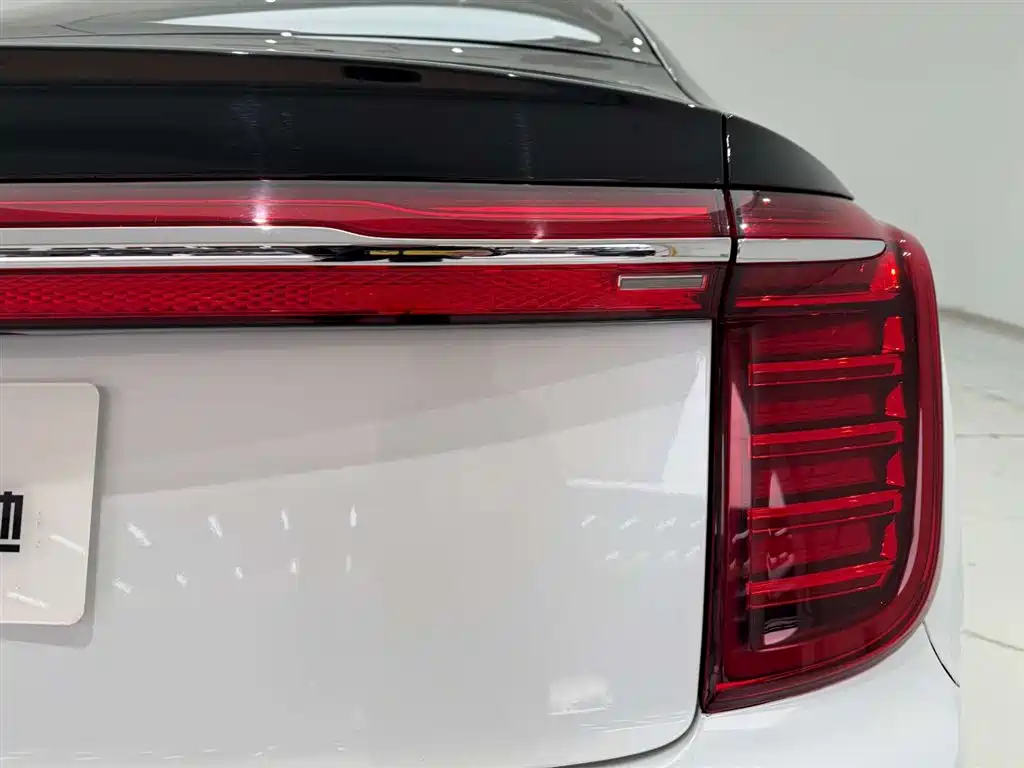 Hongqi Hongqi H9 2020 2.0T Smart Connect Flag Smooth Version 2022 - thumbnail 10