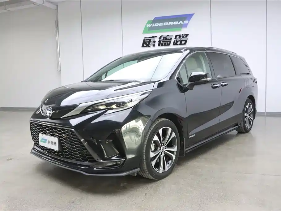 Toyota Toyota Granvia 2022 2.5L Hybrid Premium Edition 2023