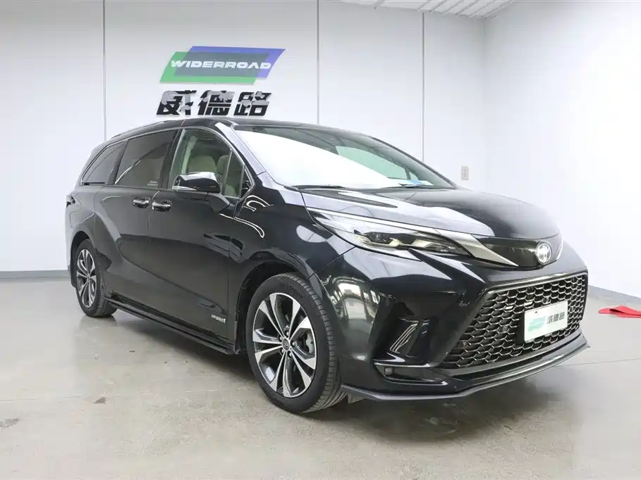 Toyota Toyota Granvia 2022 2.5L Hybrid Premium Edition 2023 - thumbnail 5