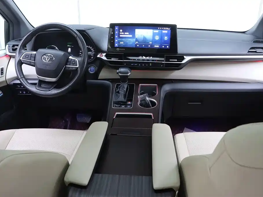 Toyota Toyota Granvia 2022 2.5L Hybrid Premium Edition 2023 - thumbnail 25