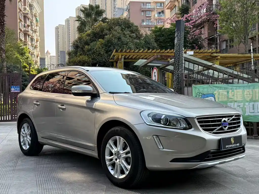 Volvo Volvo XC60 2016 T5 Momentum 2015 - thumbnail 2