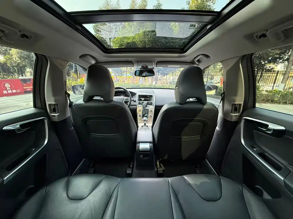 Volvo Volvo XC60 2016 T5 Momentum 2015 - thumbnail 13