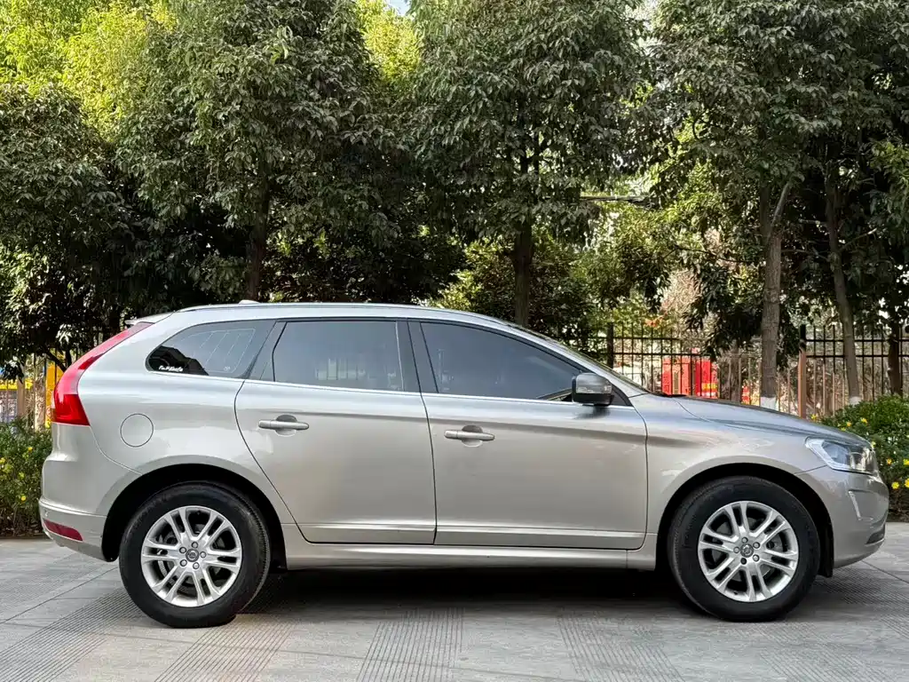 Volvo Volvo XC60 2016 T5 Momentum 2015 - thumbnail 14
