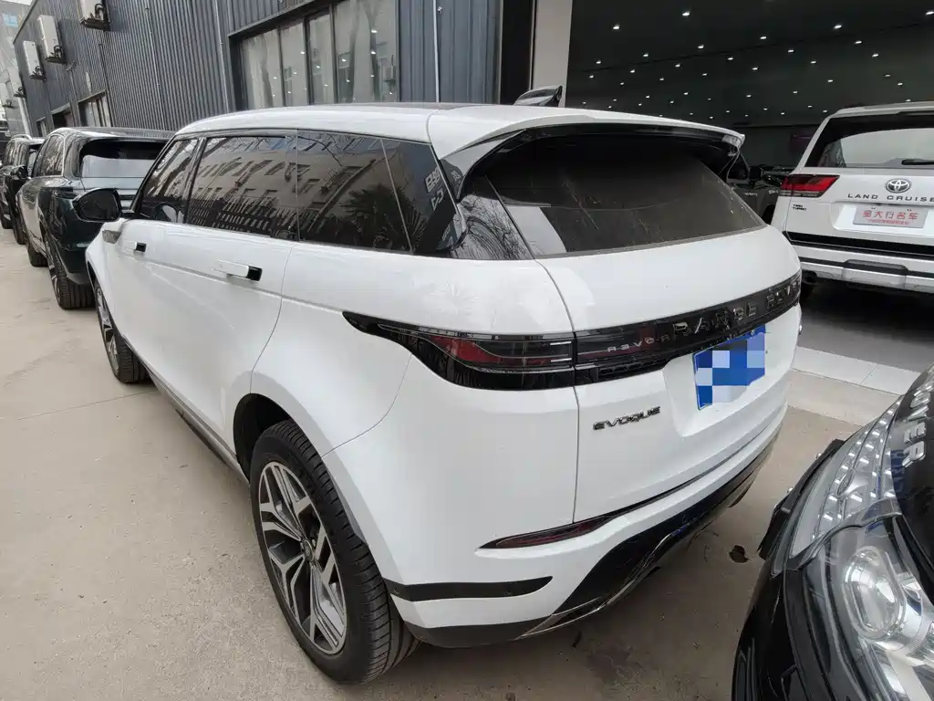 Land Rover Range Rover Evoque 2024 Range Rover Evoque L SE Prestige Light Edition 2025 - thumbnail 3