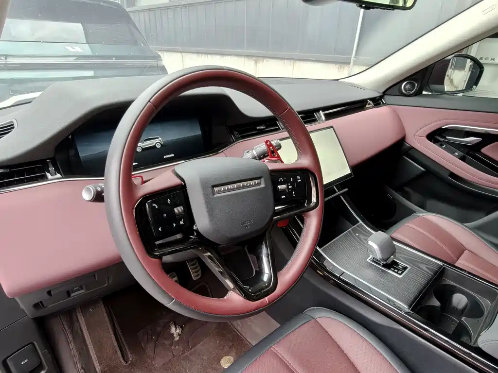 Land Rover Range Rover Evoque 2024 Range Rover Evoque L SE Prestige Light Edition 2025 - thumbnail 10