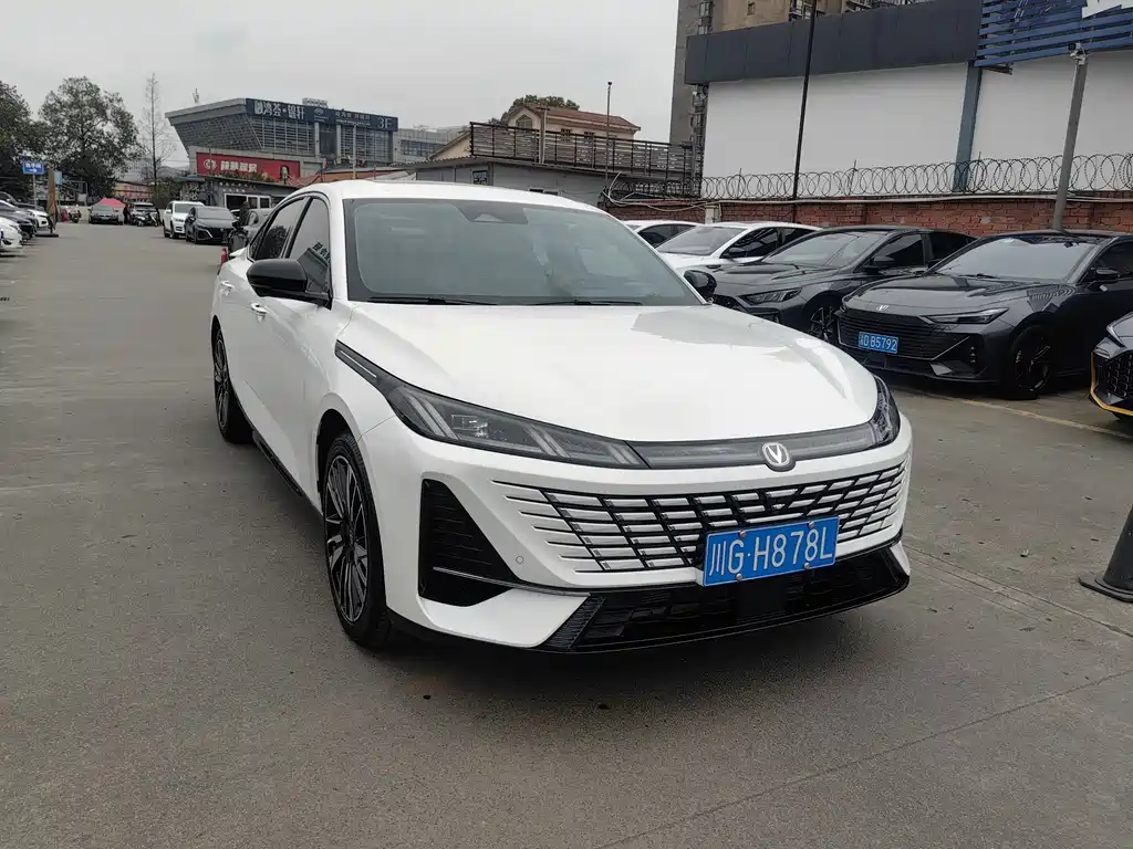 Changan Yi Dong 2026 Model 4th Generation 1.5T 500Bar Dynamic Enjoyment Edition 2026 - thumbnail 3