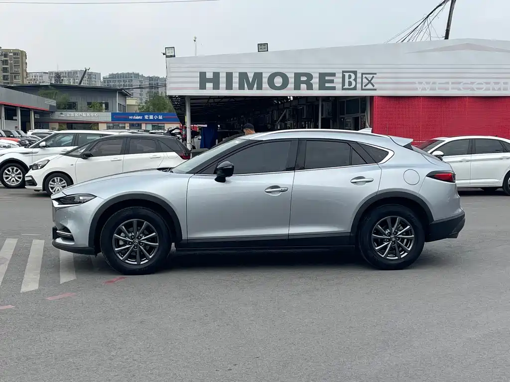 Mazda Mazda CX-4 2021 2.0L Automatic FWD Skyactive Premium 2021 - thumbnail 3