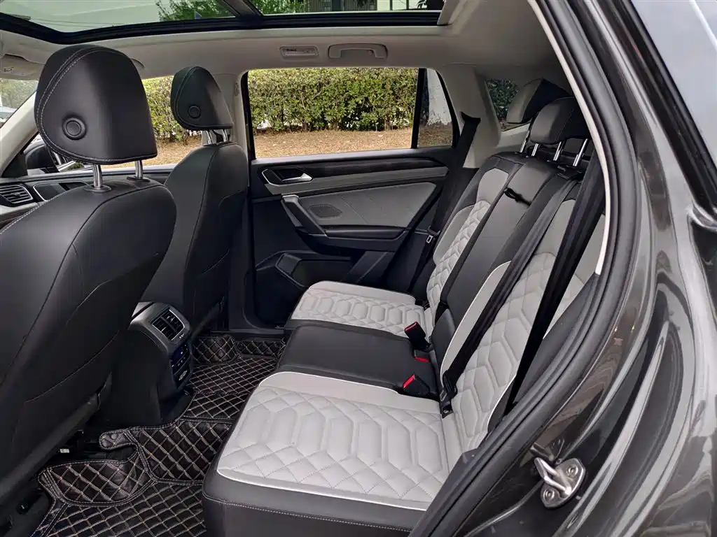 Volkswagen Tayron 2023 330TSI FWD Luxury Plus Advanced Edition 2023 - thumbnail 8