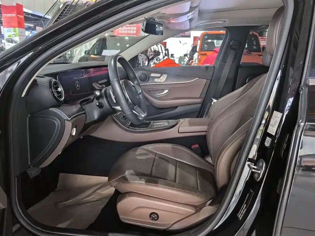 Mercedes-Benz Mercedes-Benz E-Class 2020 Facelift E 300 L Sport Style 2020 - thumbnail 9