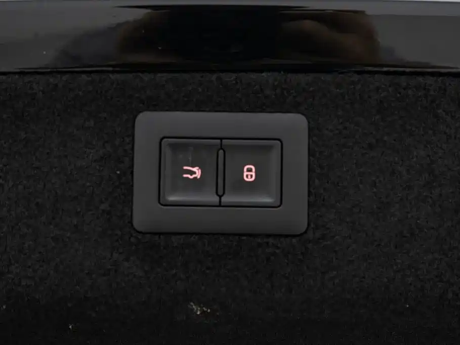 BYD BYD Han 2024 DM-i Glory Edition 121KM Premium Model 2024 - thumbnail 14