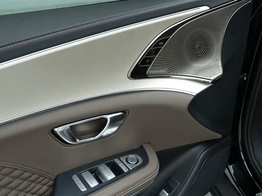 BYD BYD Han 2024 DM-i Glory Edition 121KM Premium Model 2024 - thumbnail 16
