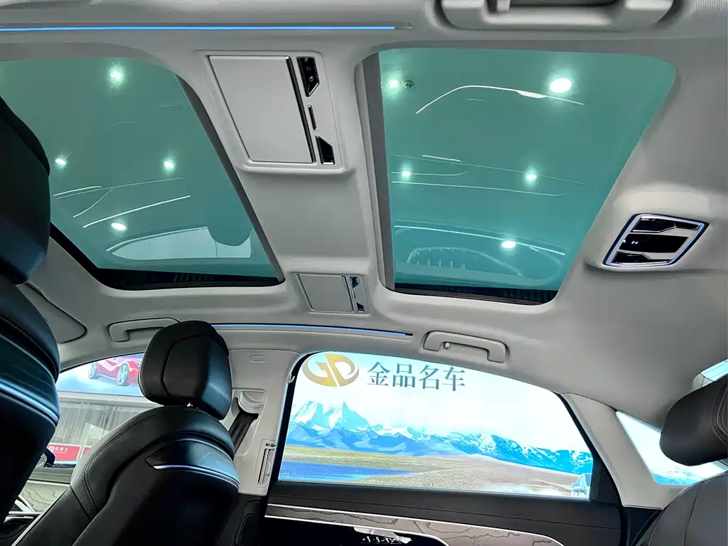 Audi Audi A8 2024 A8L 50 TFSI quattro Premium Selection 2025 - thumbnail 12