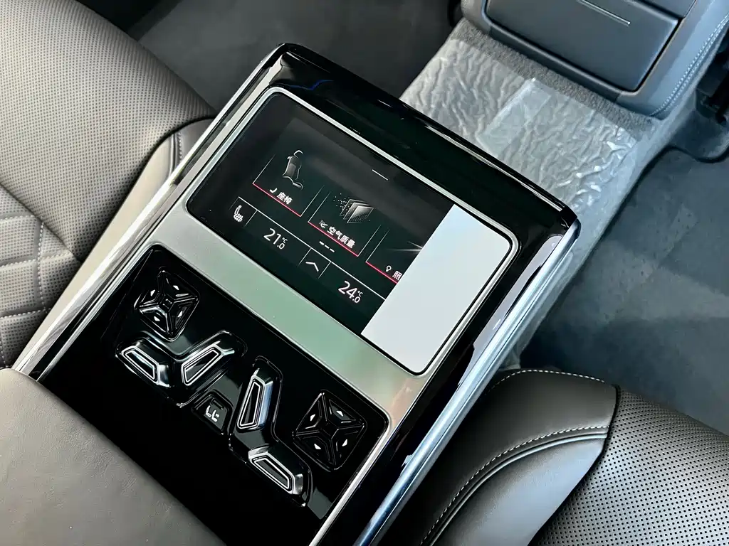 Audi Audi A8 2024 A8L 50 TFSI quattro Premium Selection 2025 - thumbnail 21