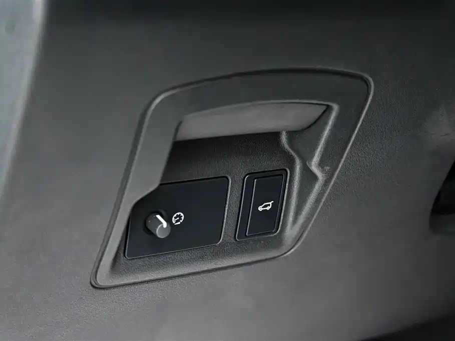 Land Rover Range Rover Sport 2024 Dynamic SE 2023 - thumbnail 23