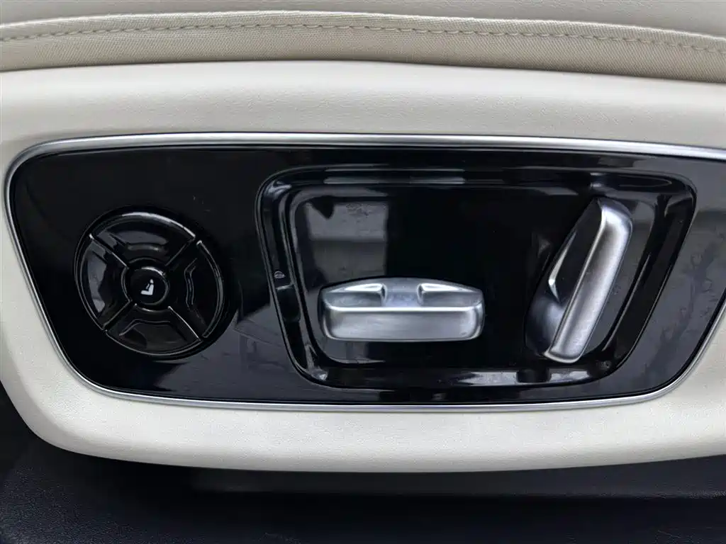 Li Auto Li L8 2025 Ultra Intelligent Upgrade Edition 2025 - thumbnail 26