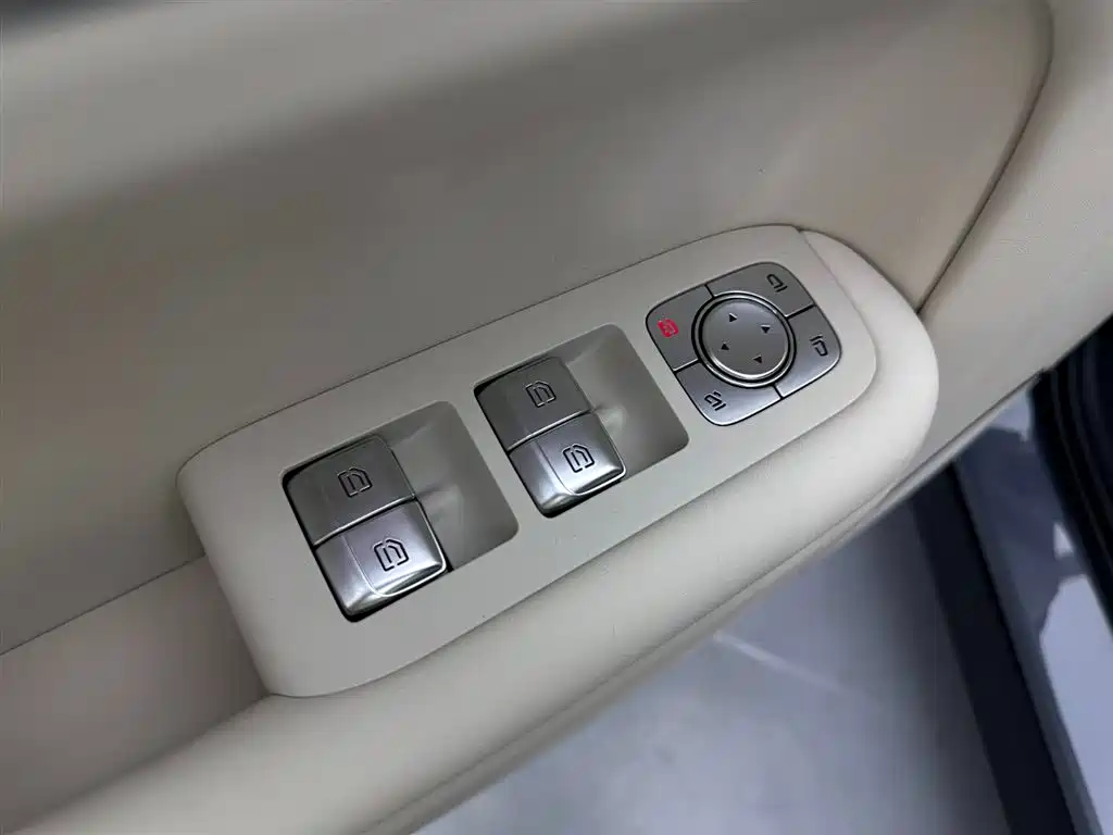 Li Auto Li L8 2025 Ultra Intelligent Upgrade Edition 2025 - thumbnail 28