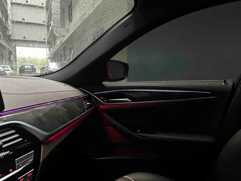 BMW BMW 5 Series 2022 Model Update 2 525Li M Sport Package 2022 - thumbnail 3