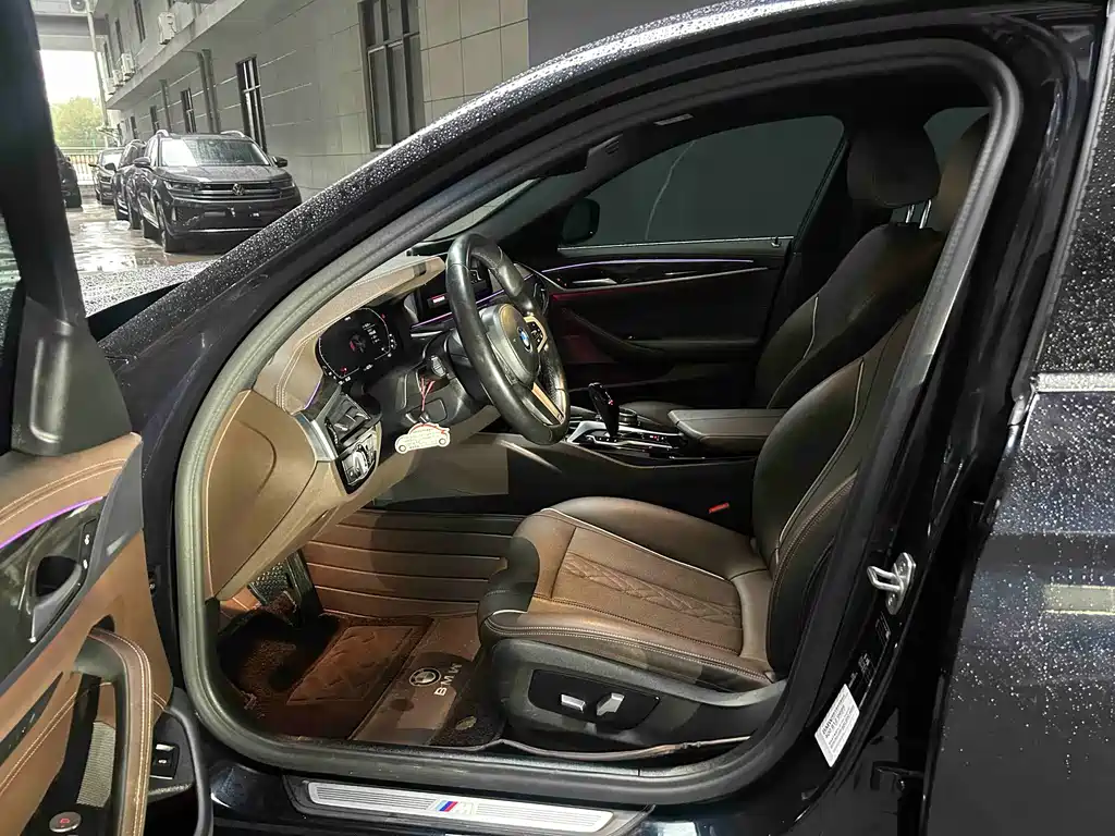 BMW BMW 5 Series 2022 Model Update 2 525Li M Sport Package 2022 - thumbnail 5