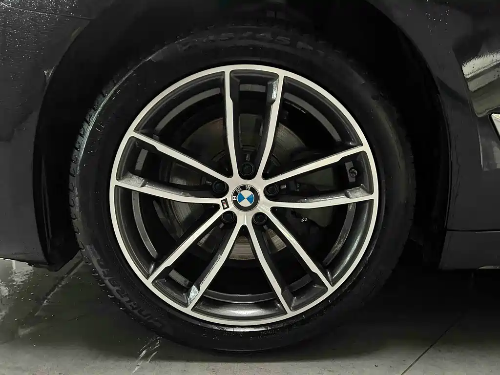 BMW BMW 5 Series 2022 Model Update 2 525Li M Sport Package 2022 - thumbnail 6