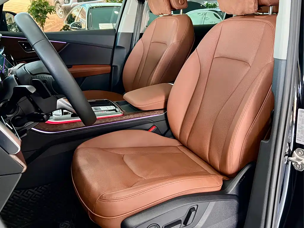 Audi Audi Q7 2023 45 TFSI quattro S line Sport Package 2023 - thumbnail 6
