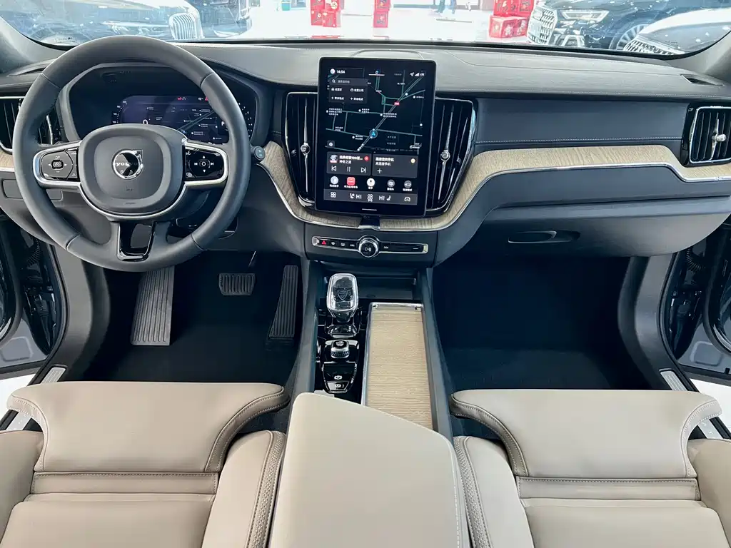 Volvo Volvo XC60 2026 B5 AWD Intelligent Luxury Edition 2026 - thumbnail 8