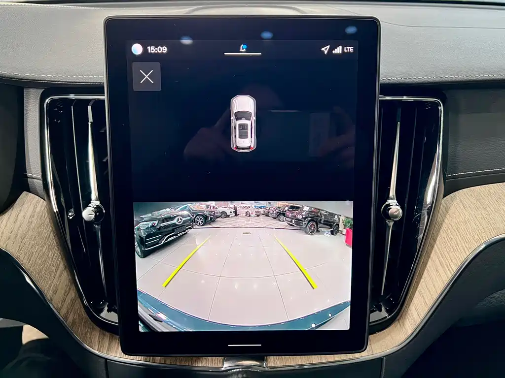 Volvo Volvo XC60 2026 B5 AWD Intelligent Luxury Edition 2026 - thumbnail 13