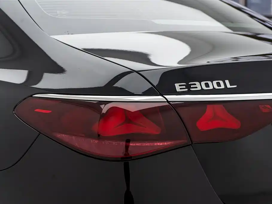 Mercedes-Benz Mercedes-Benz E-Class 2025 Model Year Facelift E 300 L Fashion Edition 2025 - thumbnail 11