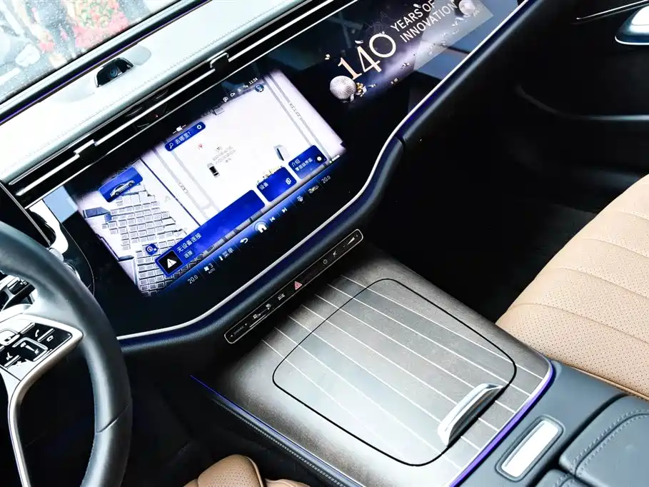 Mercedes-Benz Mercedes-Benz E-Class 2023 E 350 e L Plug-in Hybrid Sedan 2024 - thumbnail 9