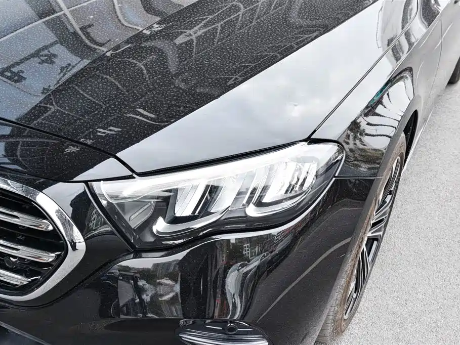 Mercedes-Benz Mercedes-Benz E-Class 2023 E 350 e L Plug-in Hybrid Sedan 2024 - thumbnail 11