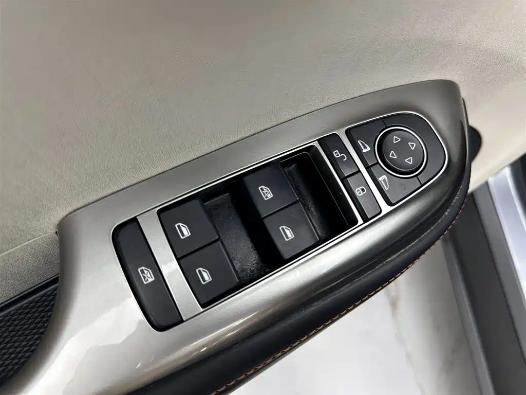 BYD Dolphin 2021 405km Freedom Edition 2022 - thumbnail 23
