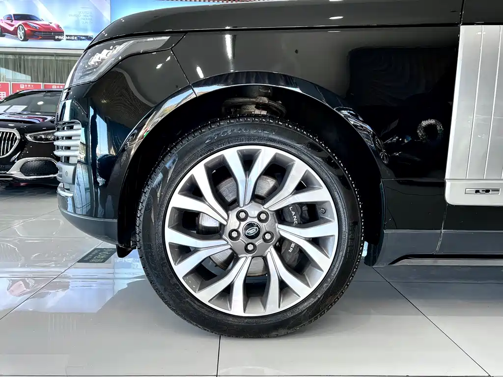 Land Rover Range Rover 2021 3.0 L6 Autobiography Long Classic Edition 2021 - thumbnail 30