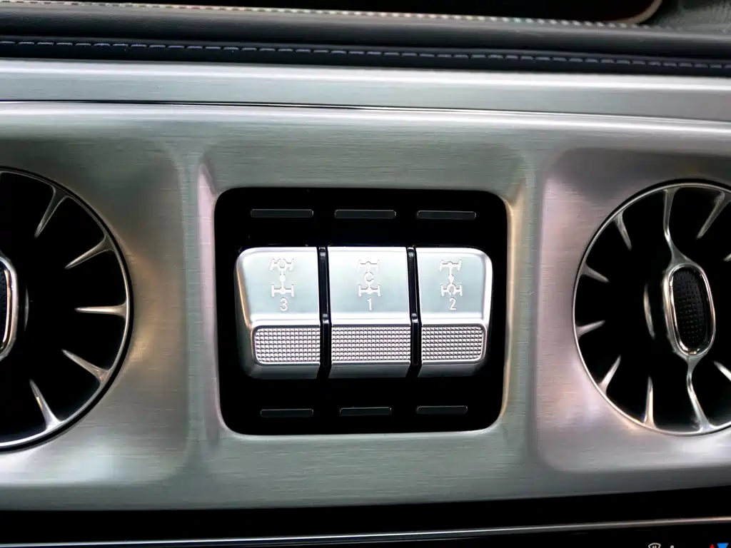 Mercedes-Benz Mercedes-Benz G-Class 2023 G 500 2023 - thumbnail 18