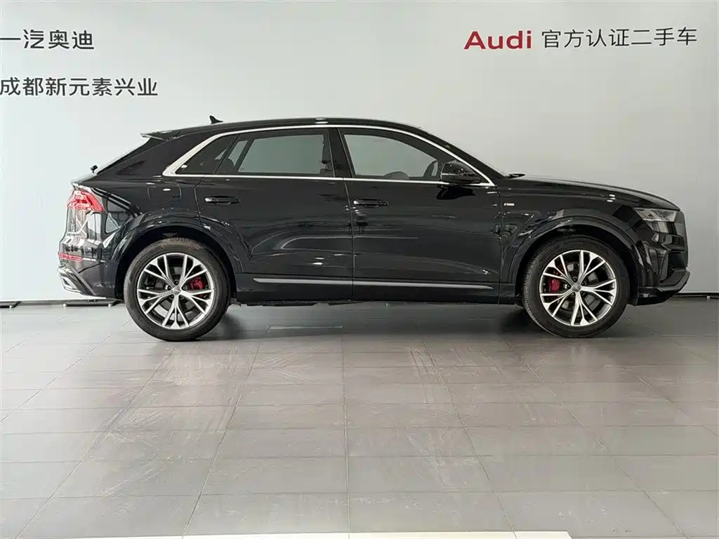 Audi Audi Q8 2019 55 TFSI Premium Dynamic Model 2020 - thumbnail 3