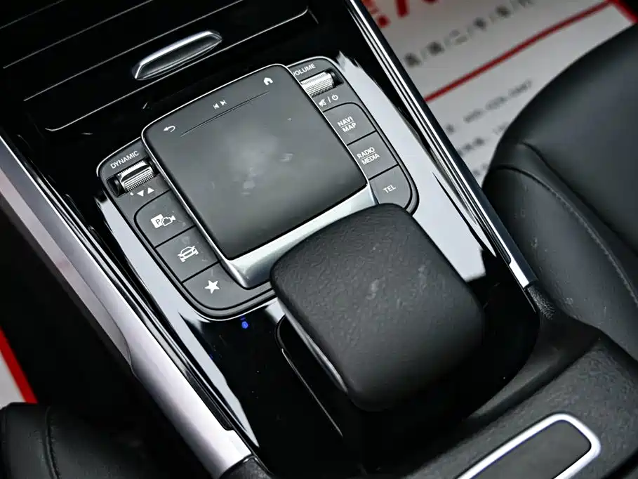 Mercedes-Benz Mercedes-Benz GLB 2022 Facelift GLB 200 Style 2022 - thumbnail 17