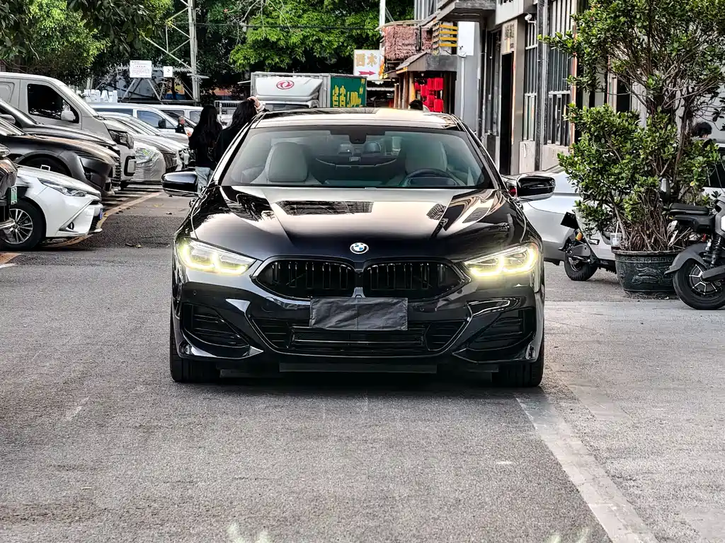 BMW BMW 8 Series 2022 840i Four-Door Coupe M Sport Package 2025 - thumbnail 2