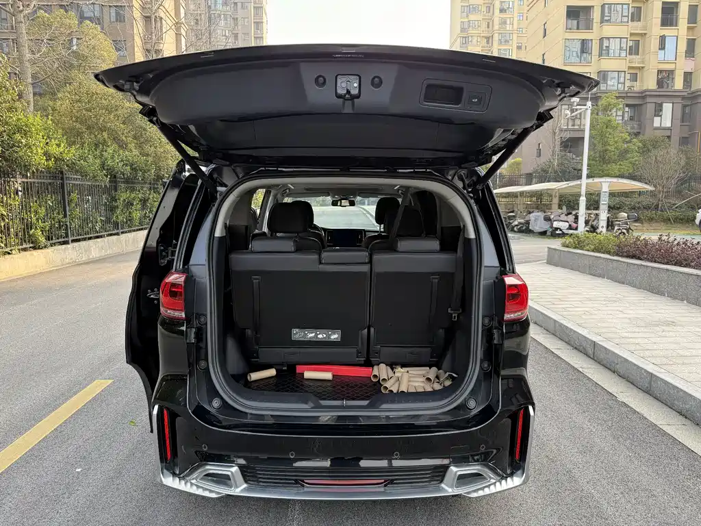GAC Trumpchi GAC Trumpchi M8 2021 Edition Leader Series 390T Supreme Version 2021 - thumbnail 5