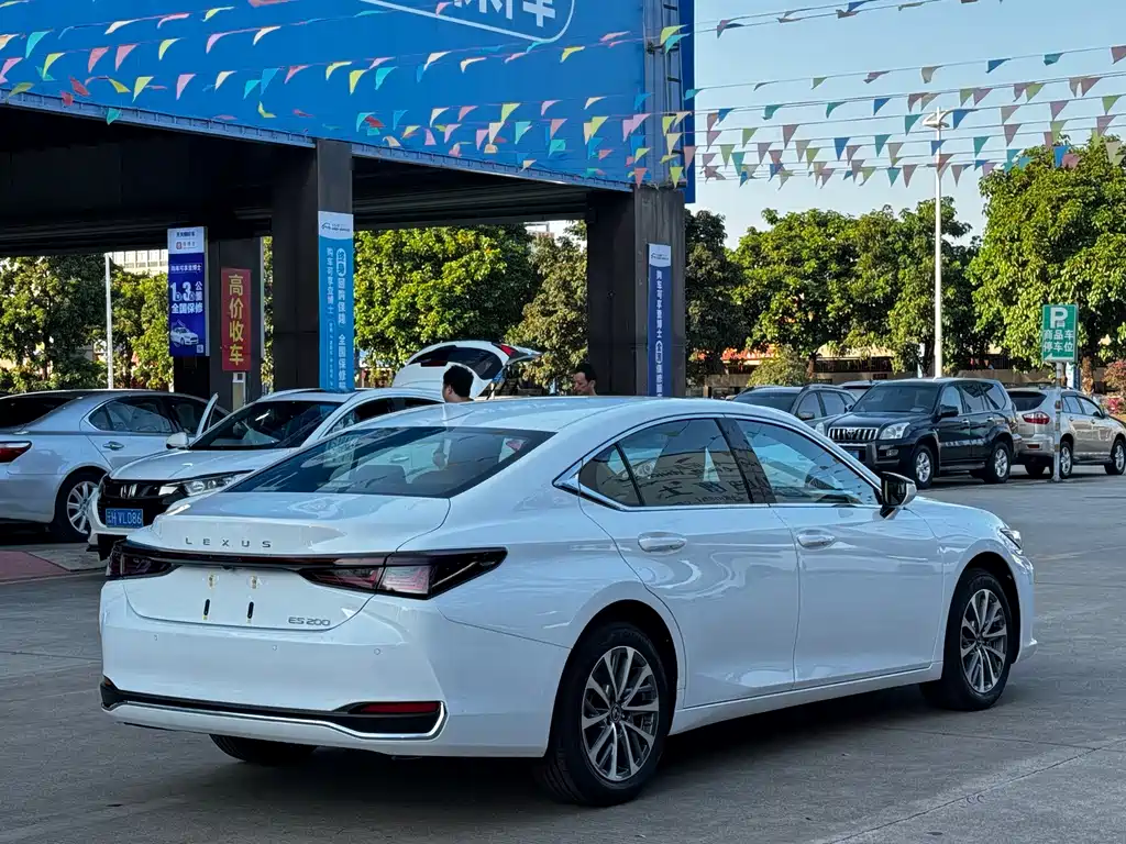Lexus Lexus ES 2025 200 Premium Edition 2026 - thumbnail 13
