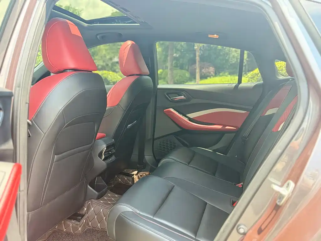 MG MG 5 2021 180DVVT CVT Youth Luxury Edition 2022 - thumbnail 7